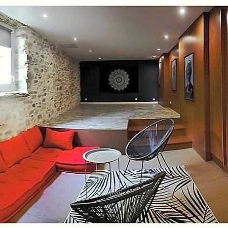 Chambre La Caunette Bed & Breakfast *